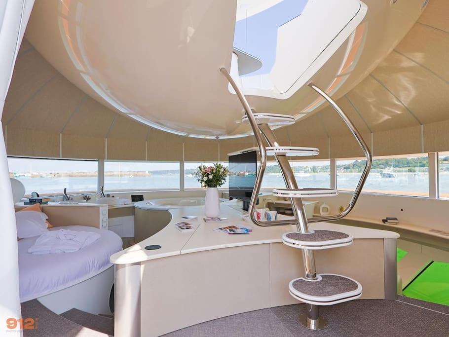 Anthenea Suite Hoteliere Flottante Perros-Guirec Eksteriør billede