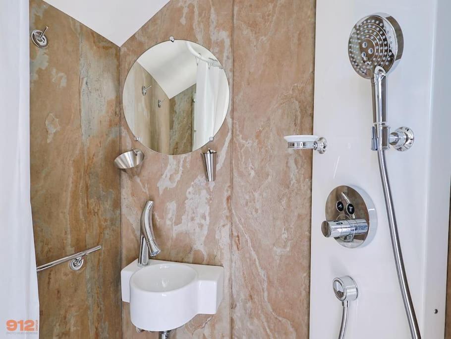 Anthenea Suite Hoteliere Flottante Perros-Guirec Eksteriør billede